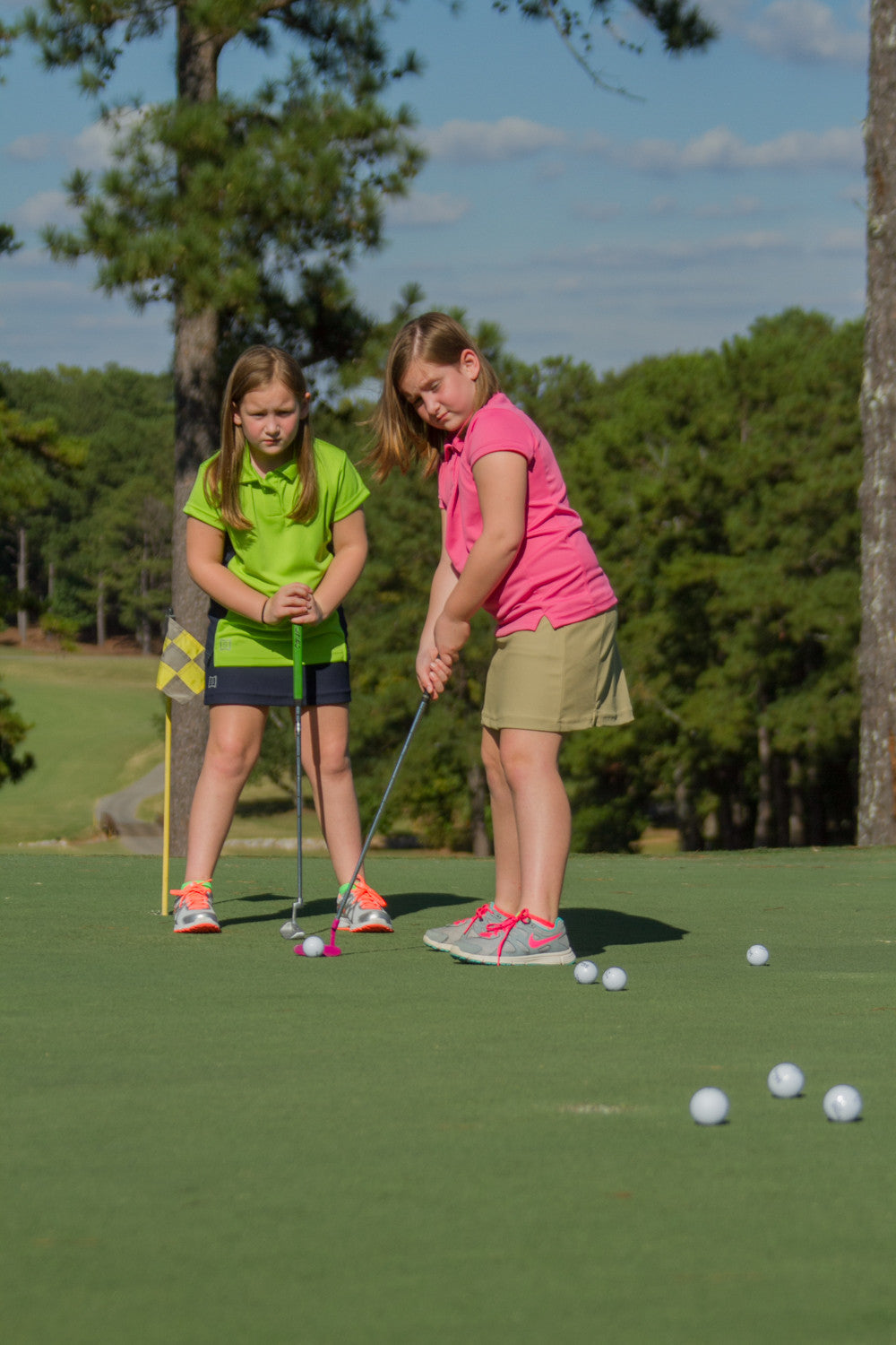 Junior Girls: Golf Putting Drill